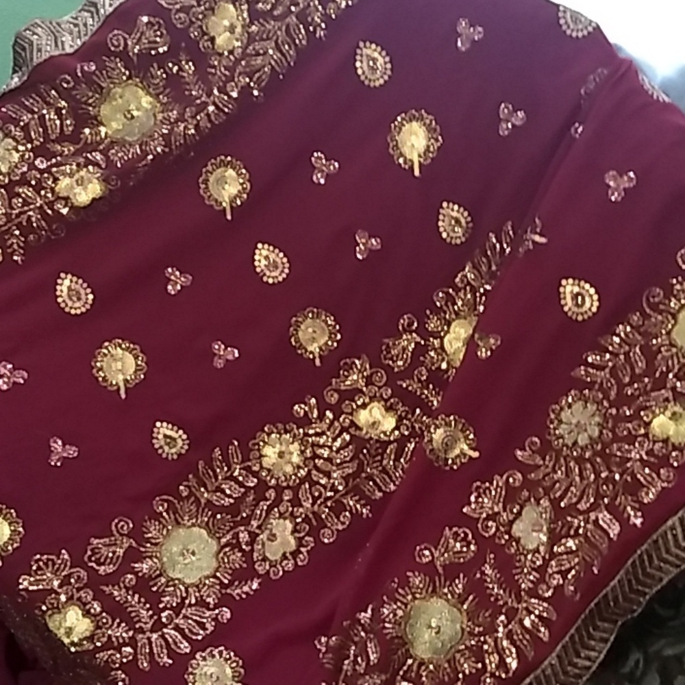 Saree/Sari/Maroon & Gold
